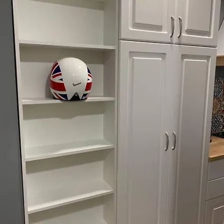 Boutique Magenta Pearl With Free Wifi * Sofía