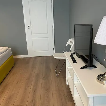 Boutique Magenta Pearl With Free Wifi Apartment *